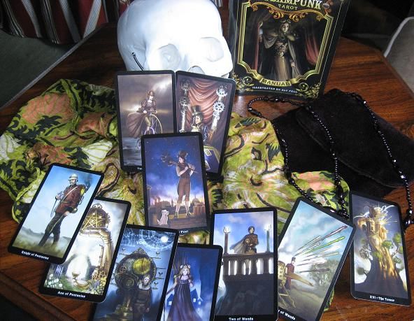 Bán bài tarot original từ Mỹ về có 3 bộ : SAKURA THE CLOW (RED&PINK) - SHADOWSCAPRE - 13