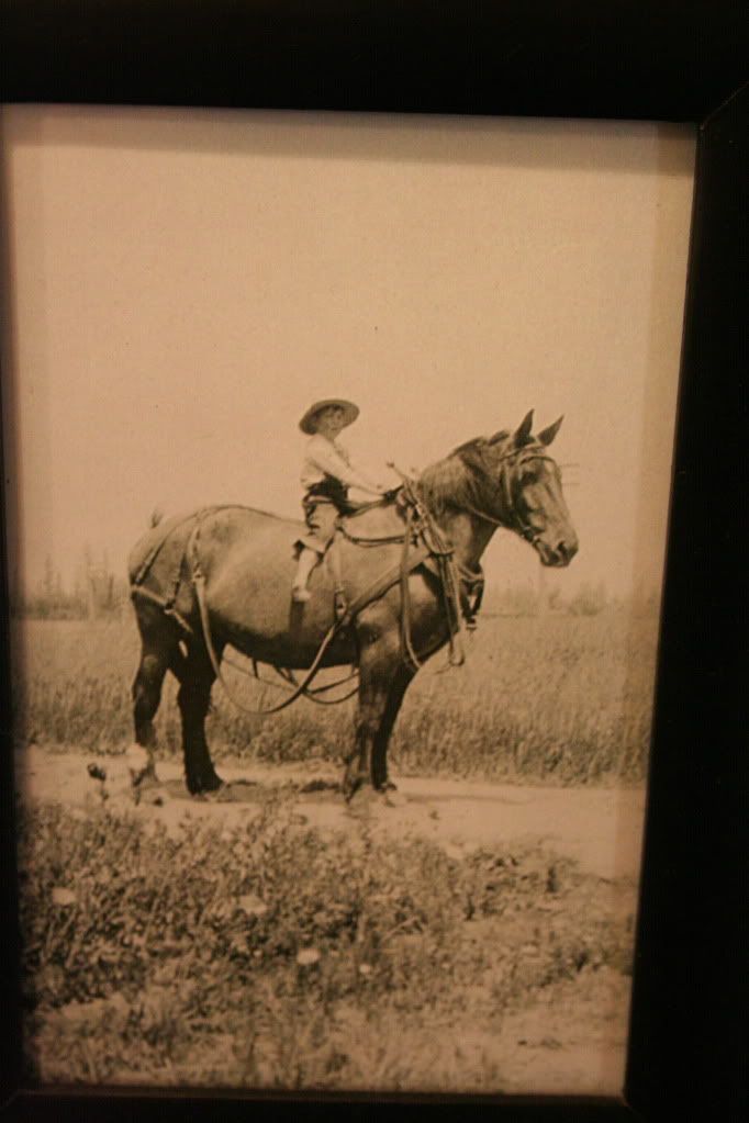 IMAGE: http://i921.photobucket.com/albums/ad51/bleezyblake/Random/IMG_0472.jpg