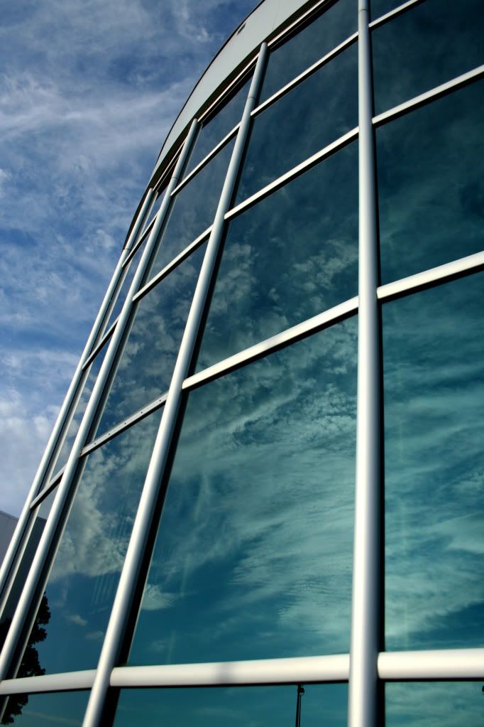 IMAGE: http://i921.photobucket.com/albums/ad51/bleezyblake/Summer%20Bugs/buildings/1original.jpg