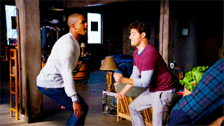  photo tumblr_lldglpsFaX1qzvolj_zps5gdvip2g.gif