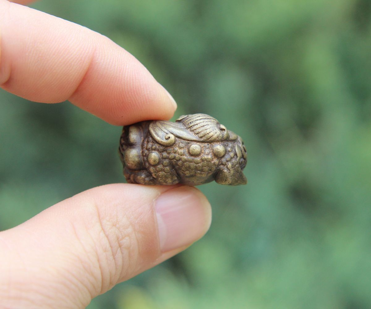 Chinese old collection handwork bronze Golden Toad bat statue Pendant